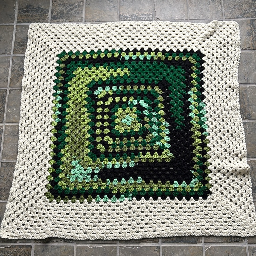 Triangle stitch Granny square hand crocheted Throw Afghan